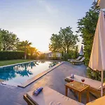 ölüdenizde Geniş Bahçe özel Havuzlu Royal 11 Villa