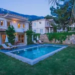 ölüdenizde Geniş Bahçe özel Havuzlu Royal 11 *