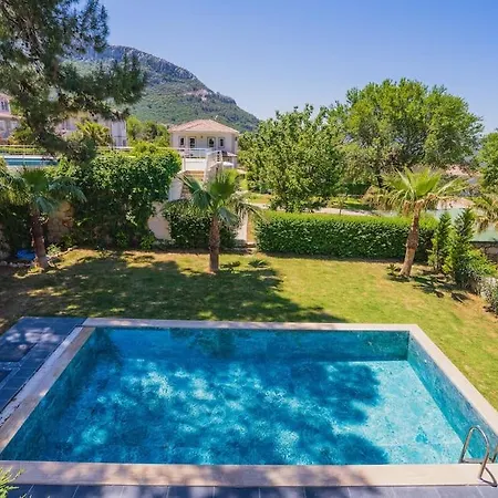 ölüdenizde Geniş Bahçe özel Havuzlu Royal 11 * Fethiye