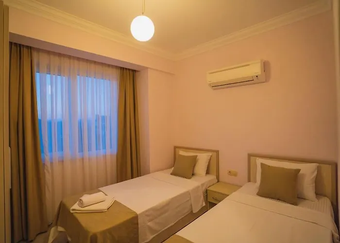 Oeluedenizde Genis Bahce Oezel Havuzlu Royal 11 Вилла